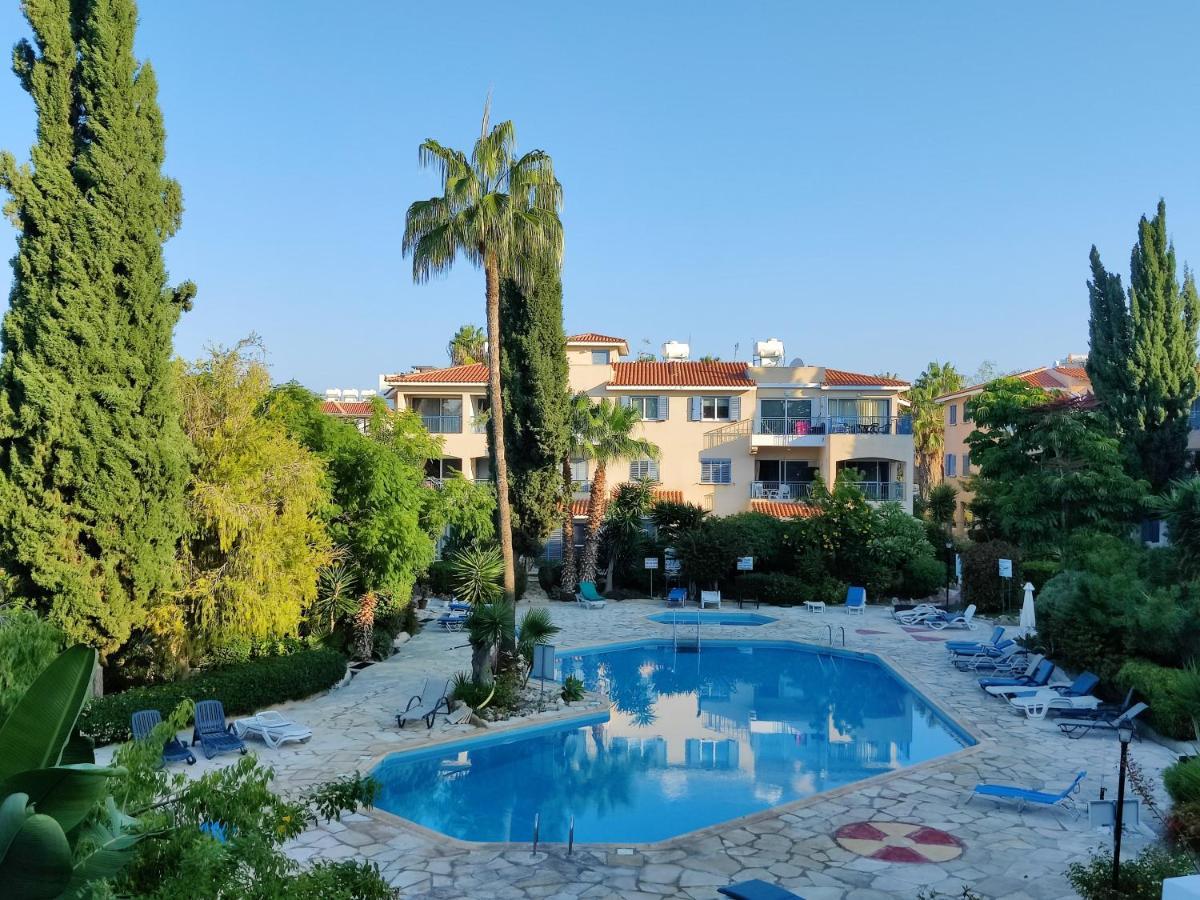 Rachel Suite By The Pool Pafos Exterior foto