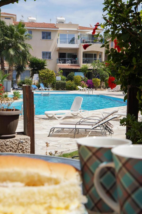 Rachel Suite By The Pool Pafos Exterior foto