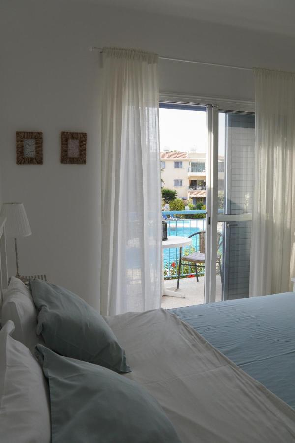 Rachel Suite By The Pool Pafos Exterior foto