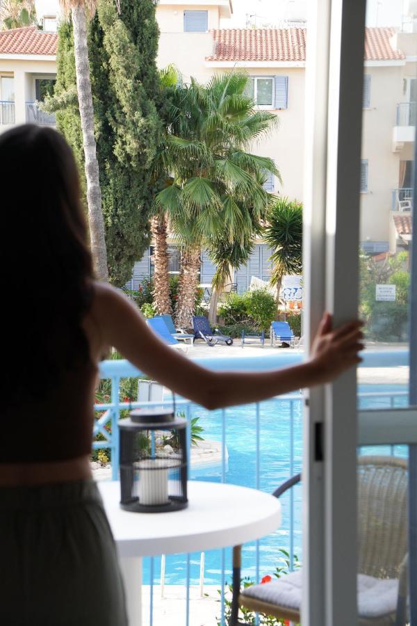 Rachel Suite By The Pool Pafos Exterior foto
